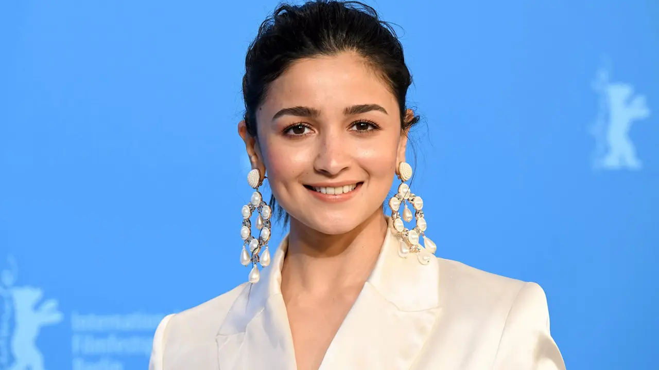 আলিয়া ভাটের সুন্দর ত্বকের রহস্য