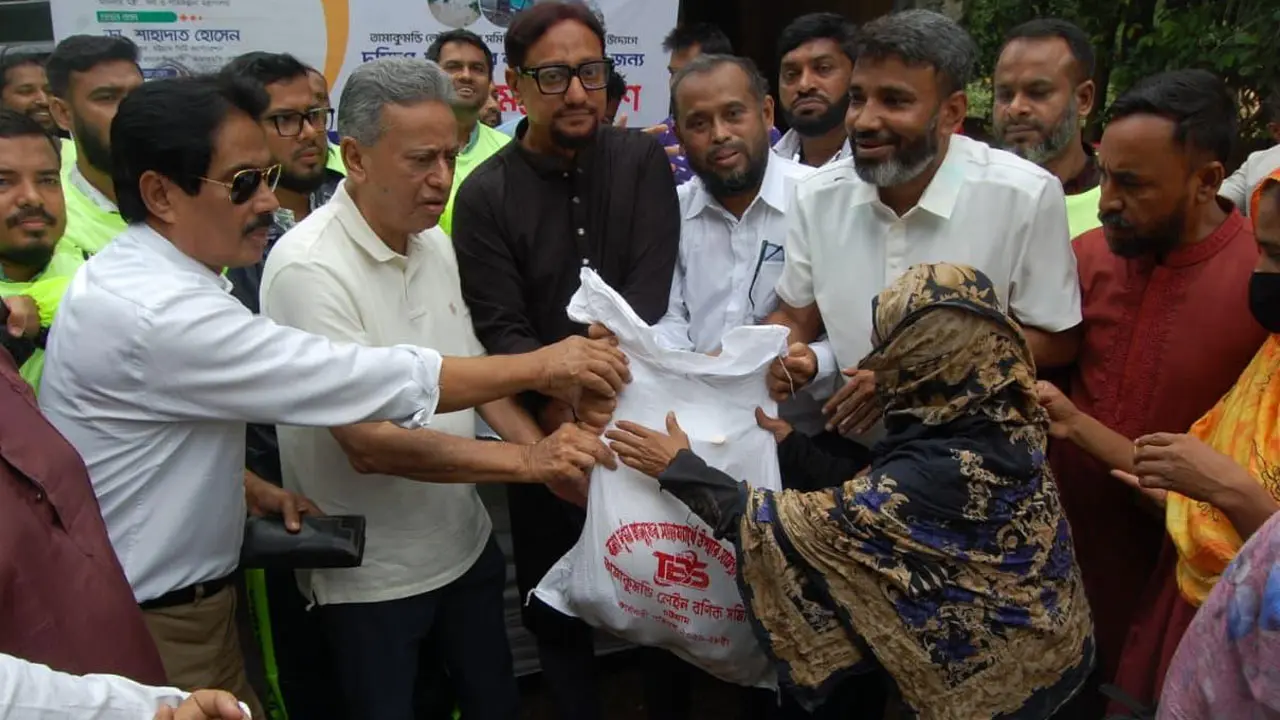 যেকোনো দুর্যোগে ব্যবসায়ীদের ভূমিকা প্রশংসনীয় : অর্থমন্ত্রী