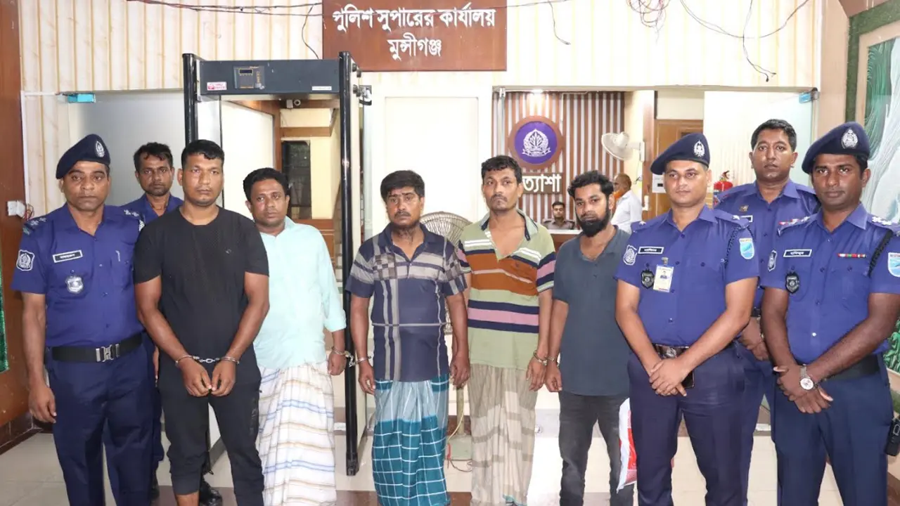 ঢাকা-চট্টগ্রাম মহাসড়কে ডাকাতির ঘটনায় ১৯ জন গ্রেপ্তার
