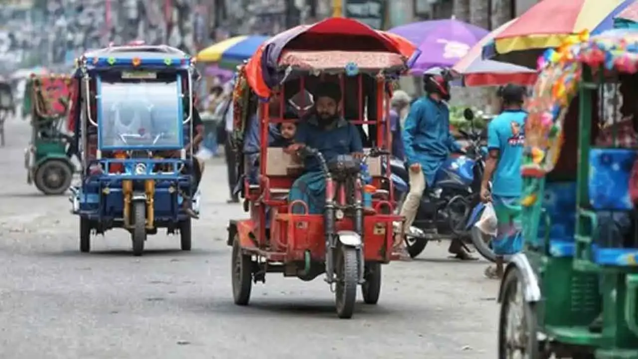 নিয়ন্ত্রণে আসছে ব্যাটারিচালিত রিকশা : সংসদে সড়কমন্ত্রী