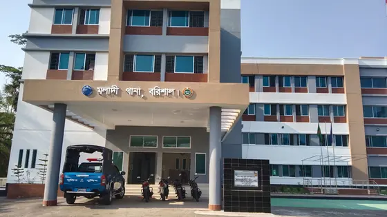 বরিশালে আ. লীগ কর্মীকে পুলিশের কাছ থেকে ছিনিয়ে নেওয়ার ঘটনায় মামলা
