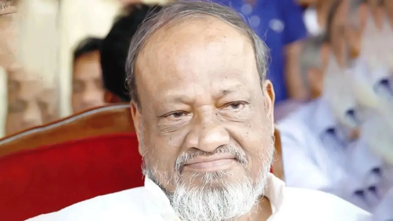 ব্যারিস্টার রফিকুল ইসলাম মিয়া লাইফ সাপোর্টে