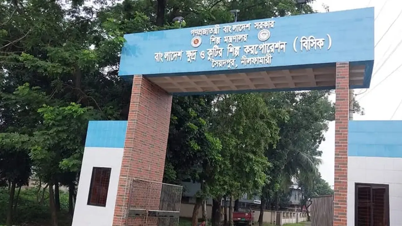 সৈয়দপুরে সিলগালা গোডাউন থেকে ২ কোটি টাকার কীটনাশক উধাও