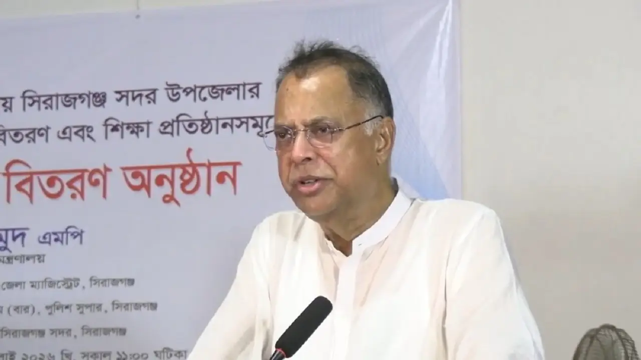 ‘পরীক্ষার হলে ঘাড় ঘোরাতে দেয় না, এটা কি আন্দোলনের বিষয় হলো?’