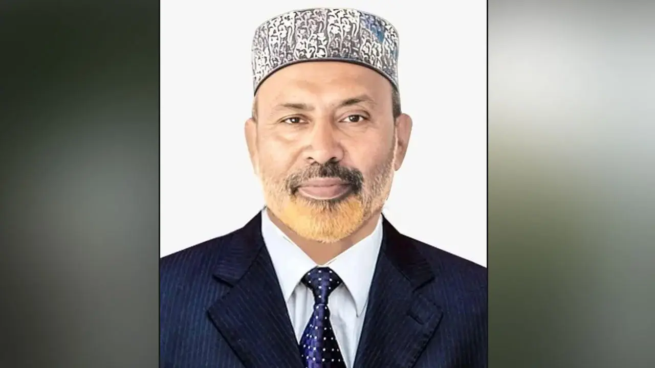 বাড়ির সামনে বিএনপি নেতাকে কুপিয়ে হত্যা