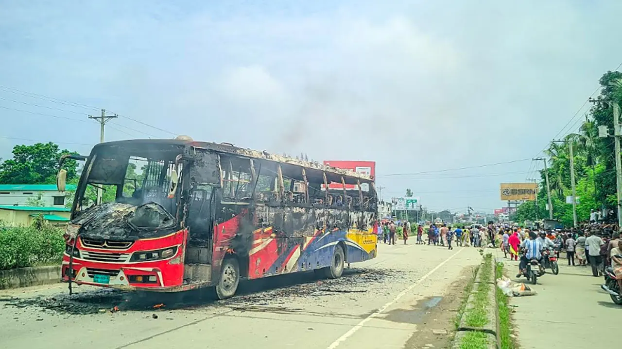 মেয়েকে মাদরাসায় নিতে যাওয়ার পথে বাসচাপায় প্রাণ গেল বাবার