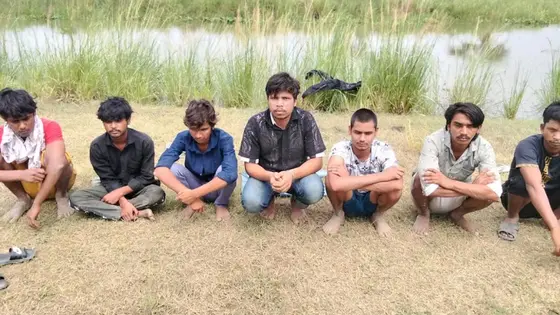 গোমস্তাপুরে পুশইন ঠেকাল বিজিবি, জিরো লাইনে আটকা ৭ জন
