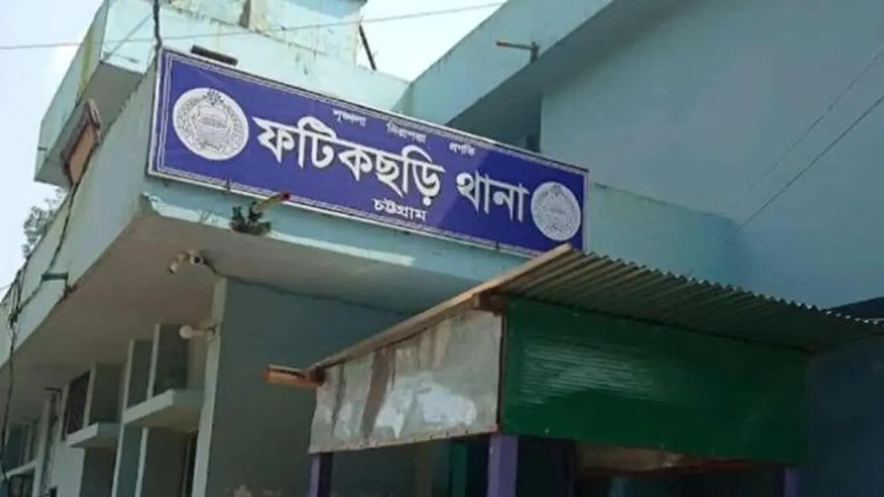 চট্টগ্রামে রাতের আঁধারে পোলট্রি ব্যবসায়ীর বাড়িতে এলোপাতাড়ি গুলি