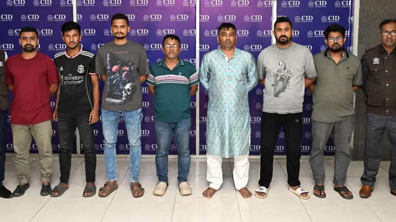 একজনের পাসপোর্টে অন্যকে ইতালি পাঠানোর অভিযোগ, রিমান্ডে ৭ আসামি