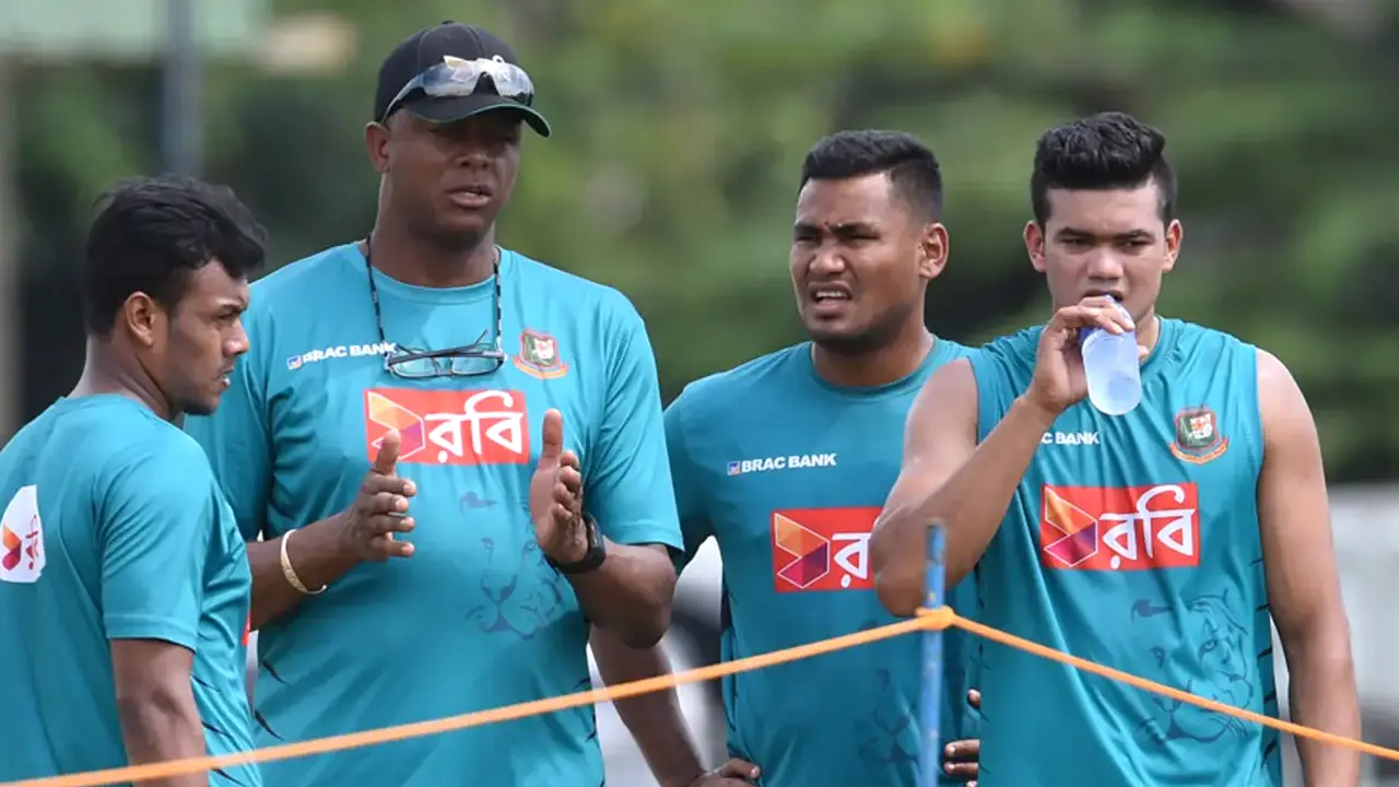 বাংলাদেশের সাবেক কোচকে নিয়োগ দিল জিম্বাবুয়ে