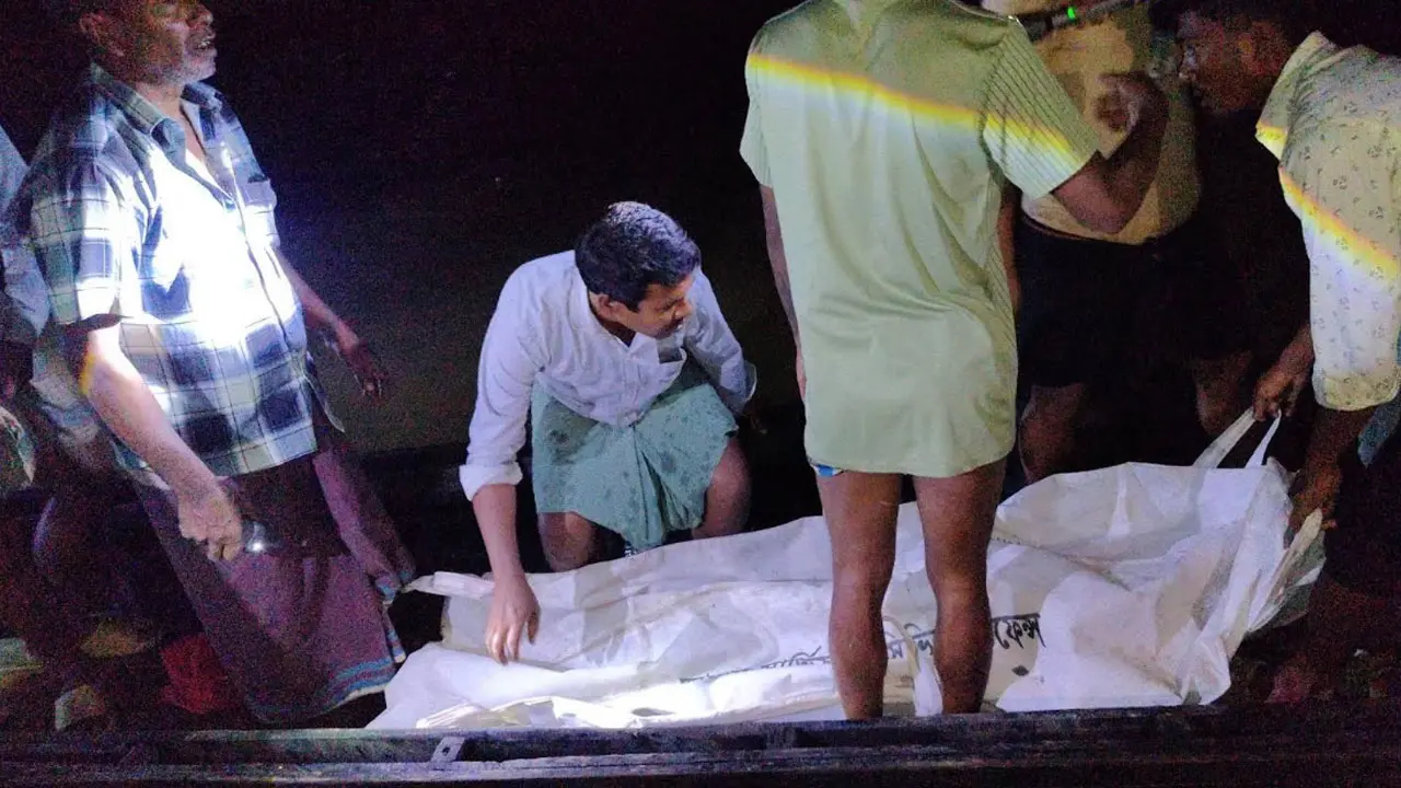 কক্সবাজারে বন্যা ও পাহাড়ধসে প্রাণহানি বেড়ে ৩১
