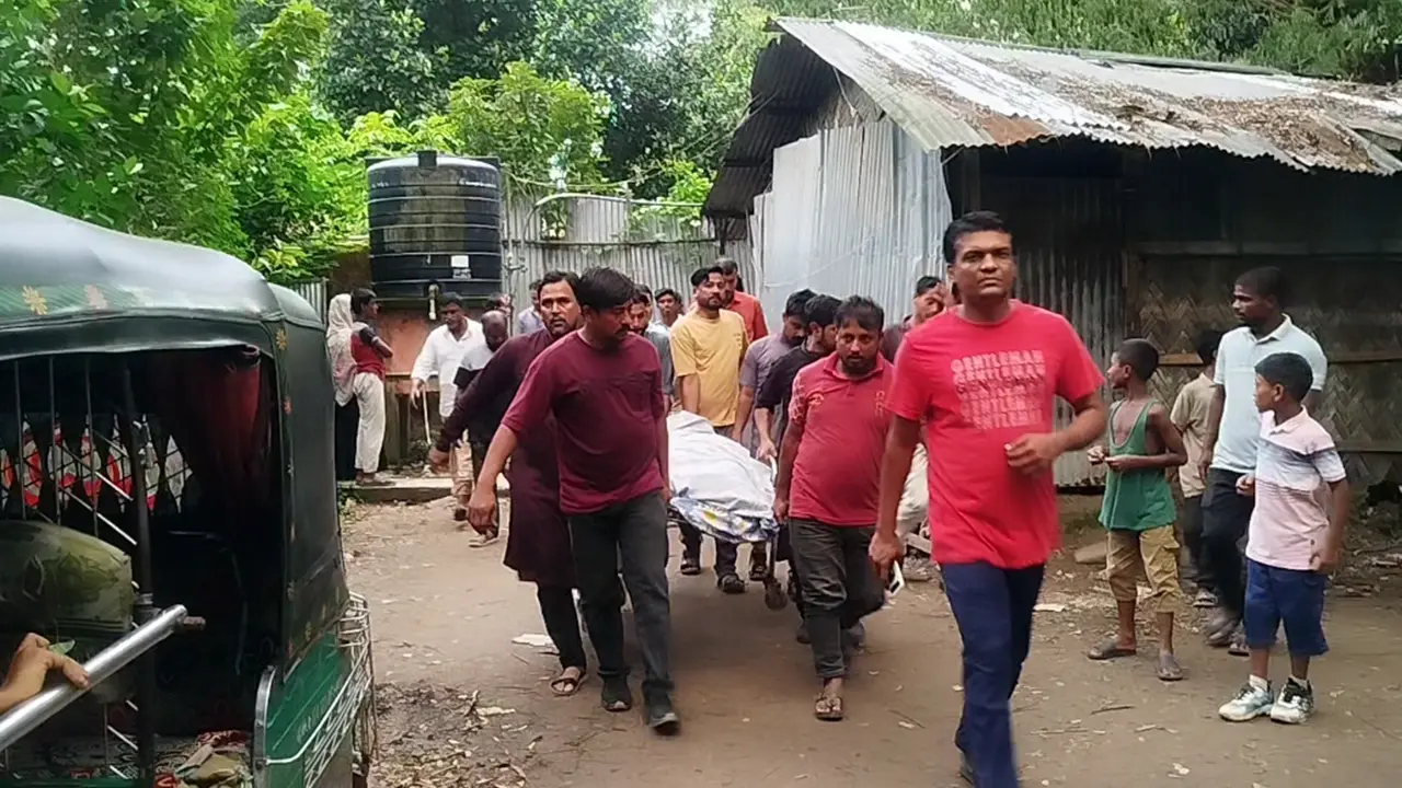 পটিয়ায় দুই সন্তানের জননীর ঝুলন্ত মরদেহ উদ্ধার