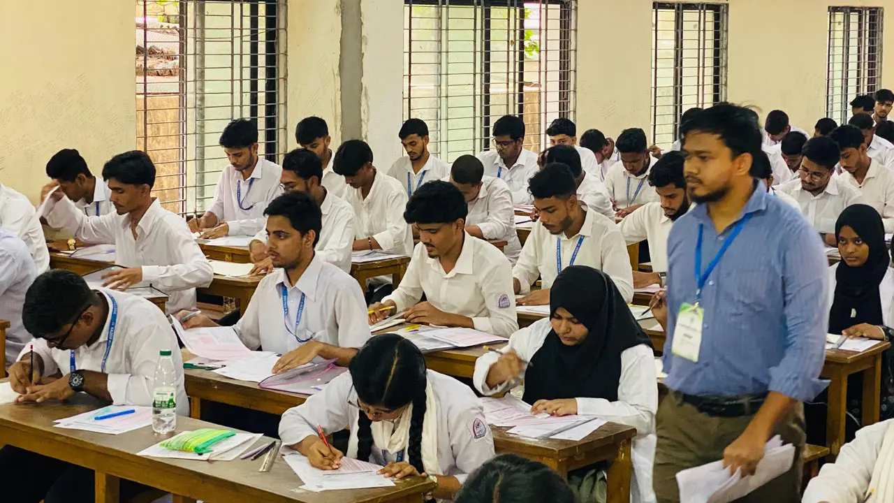 বহিষ্কার নেই, প্রথম দিনেই চট্টগ্রাম বোর্ডে অনুপস্থিত ১৩৪০ পরীক্ষার্থী