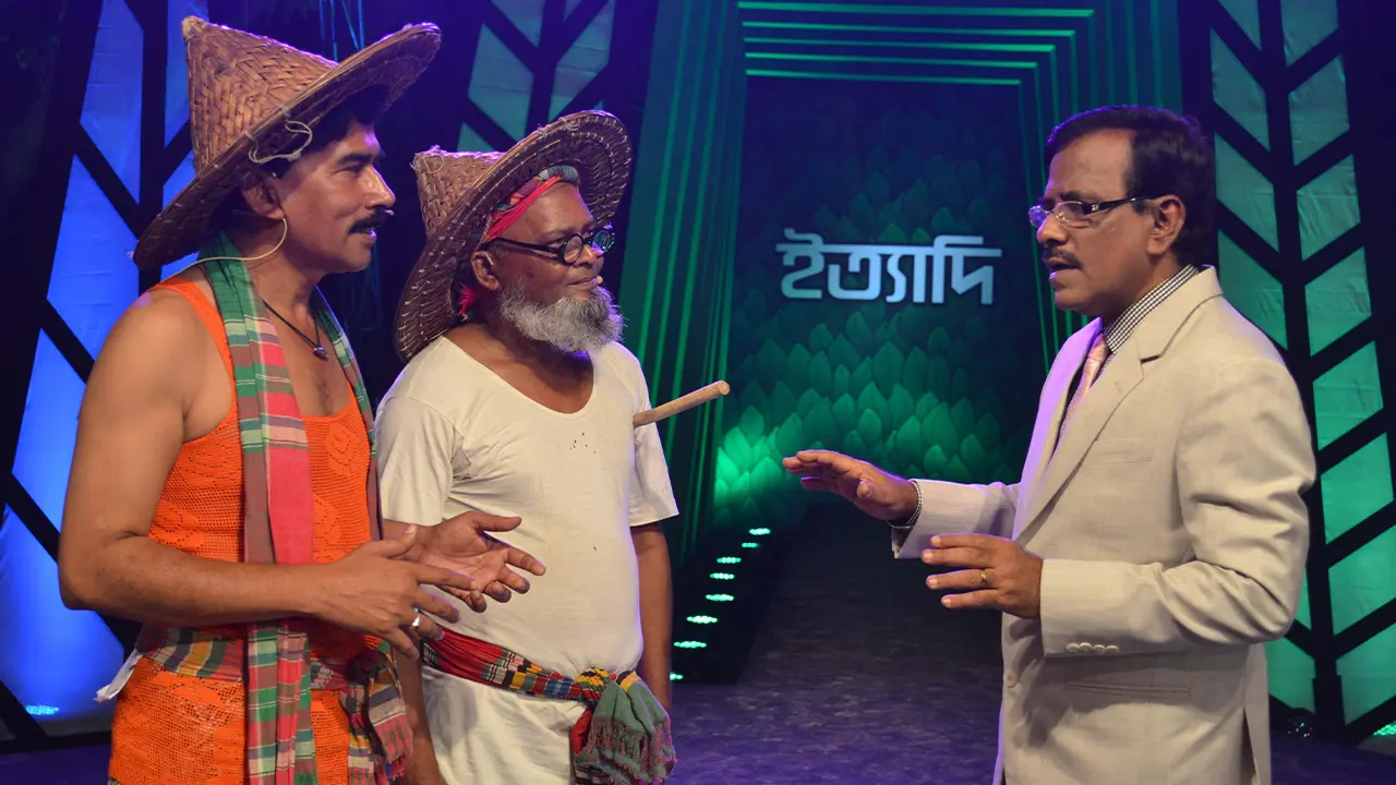 চাঁপাইনবাবগঞ্জের ঐতিহ্যের সঙ্গে ফুটবলের রোমাঞ্চ নিয়ে আসছে ‘ইত্যাদি’