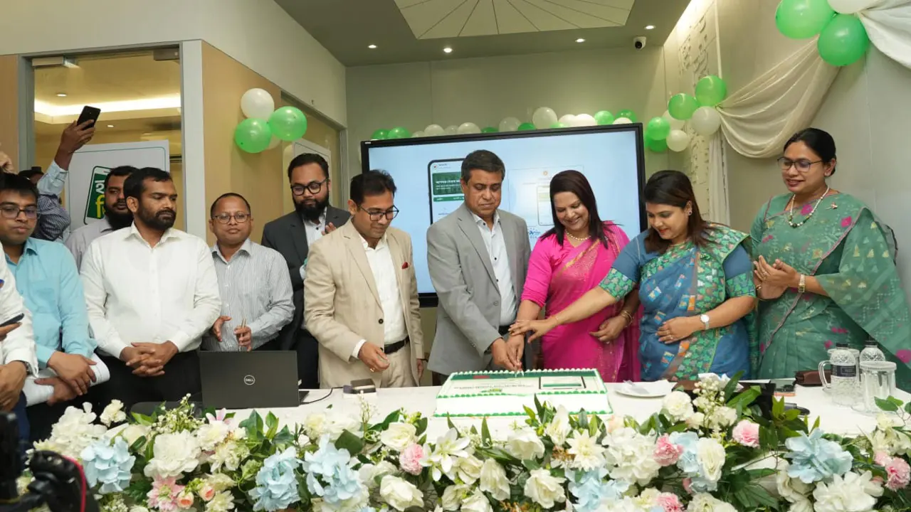 চালু হলো 'হ্যালো ডিসি' অ্যাপ, এক ক্লিকেই মিলবে জেলা প্রশাসনের সেবা