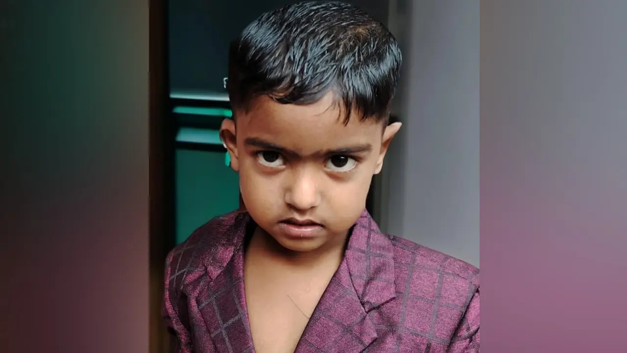 কুকুরের খাওয়া বিস্কুট খেয়ে শিশুর মৃত্যুর অভিযোগ