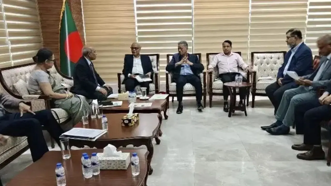 টেক্সটাইল শিল্প বাঁচাতে অর্থমন্ত্রীর কাছে ৬ দাবি জানাল বিটিএমএ