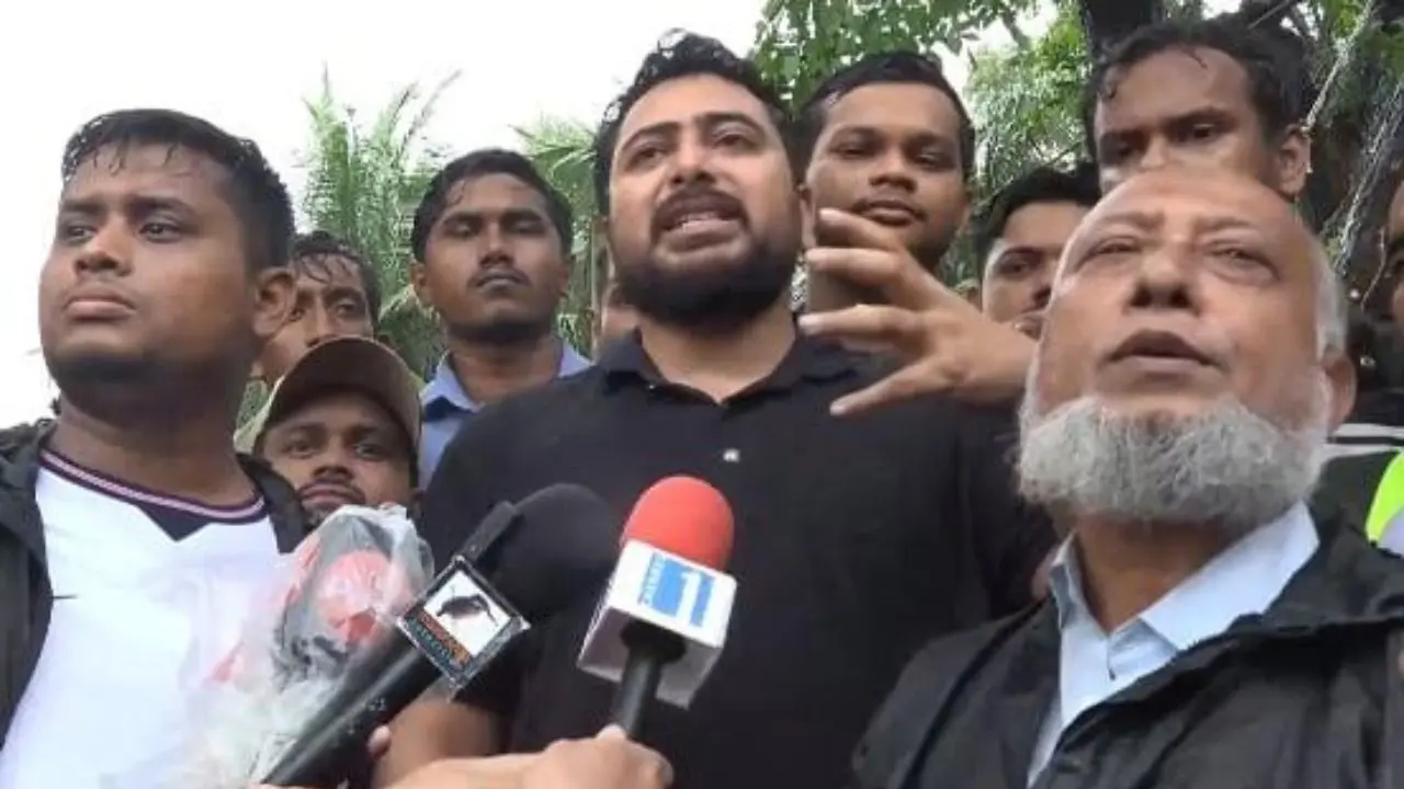 সরকার পারছে না, এখন দোষ দিয়ে লাভ নেই : বন্যা প্রসঙ্গে নাহিদ ইসলাম