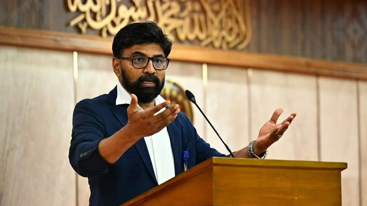 মূল্যবোধসম্পন্ন সমাজ গঠনে গণমাধ্যমের সহযোগিতা চান প্রেস সচিব
