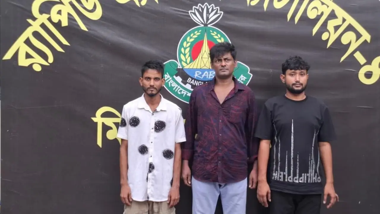 কল্যাণপুরে চিলেকোঠায় আটকে বাবা-ছেলেকে নির্যাতন, ৫০ হাজারে মেলে মুক্তি