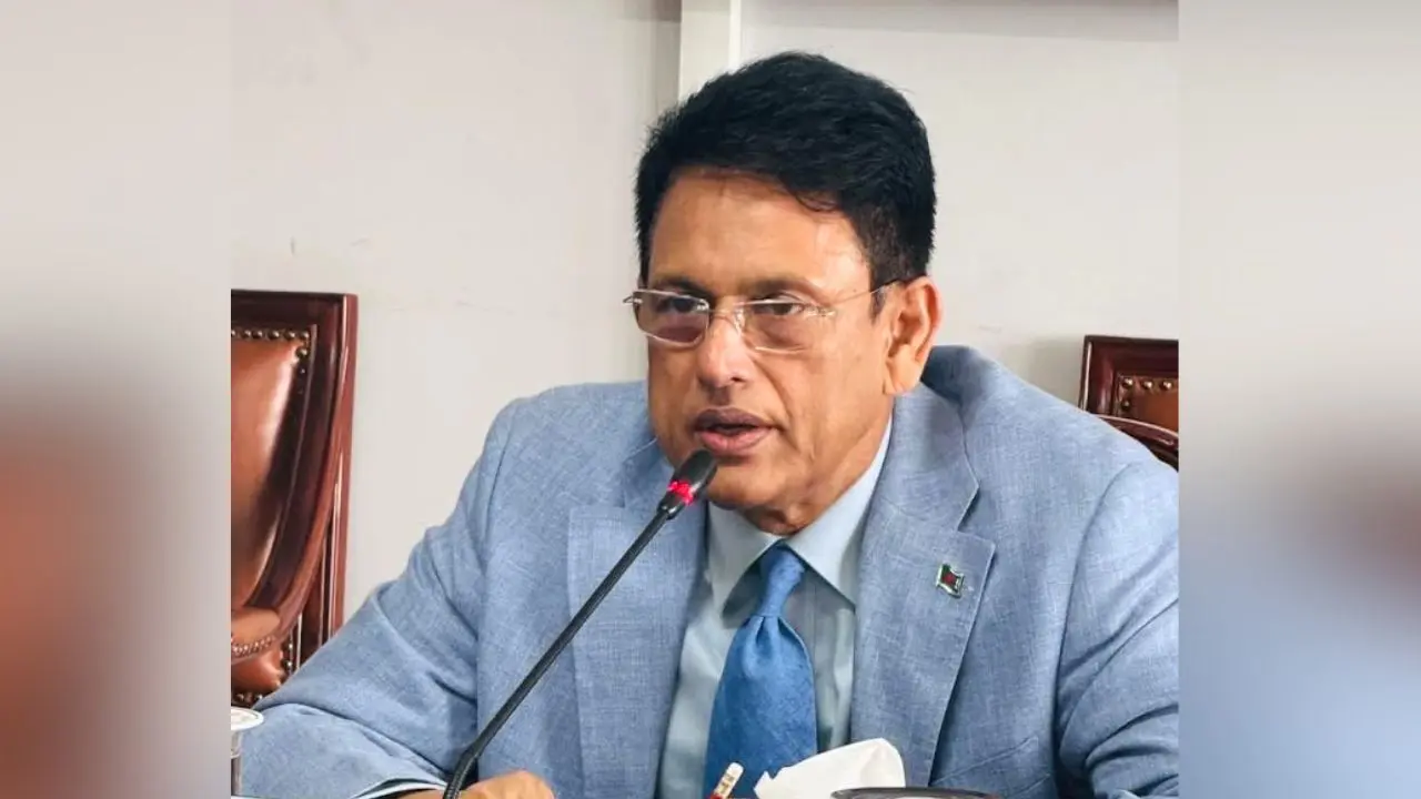 সব শিক্ষকই ঢাকায় বদলি হতে চান : শিক্ষামন্ত্রী