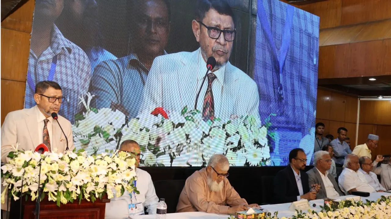 বিনা চিকিৎসায় কোনো নাগরিক মারা যাবে না : স্বাস্থ্যমন্ত্রী