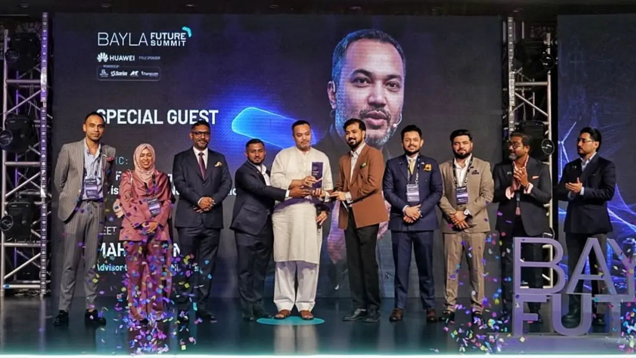 জ্বালানি নিরাপত্তায় জোর, পোশাক রপ্তানিতে ১০০ বিলিয়ন ডলারের লক্ষ্য