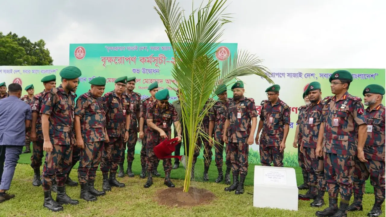বৃক্ষরোপণ কর্মসূচি শুরু, সারাদেশে ৭৩ হাজার গাছ লাগাবে বিজিবি