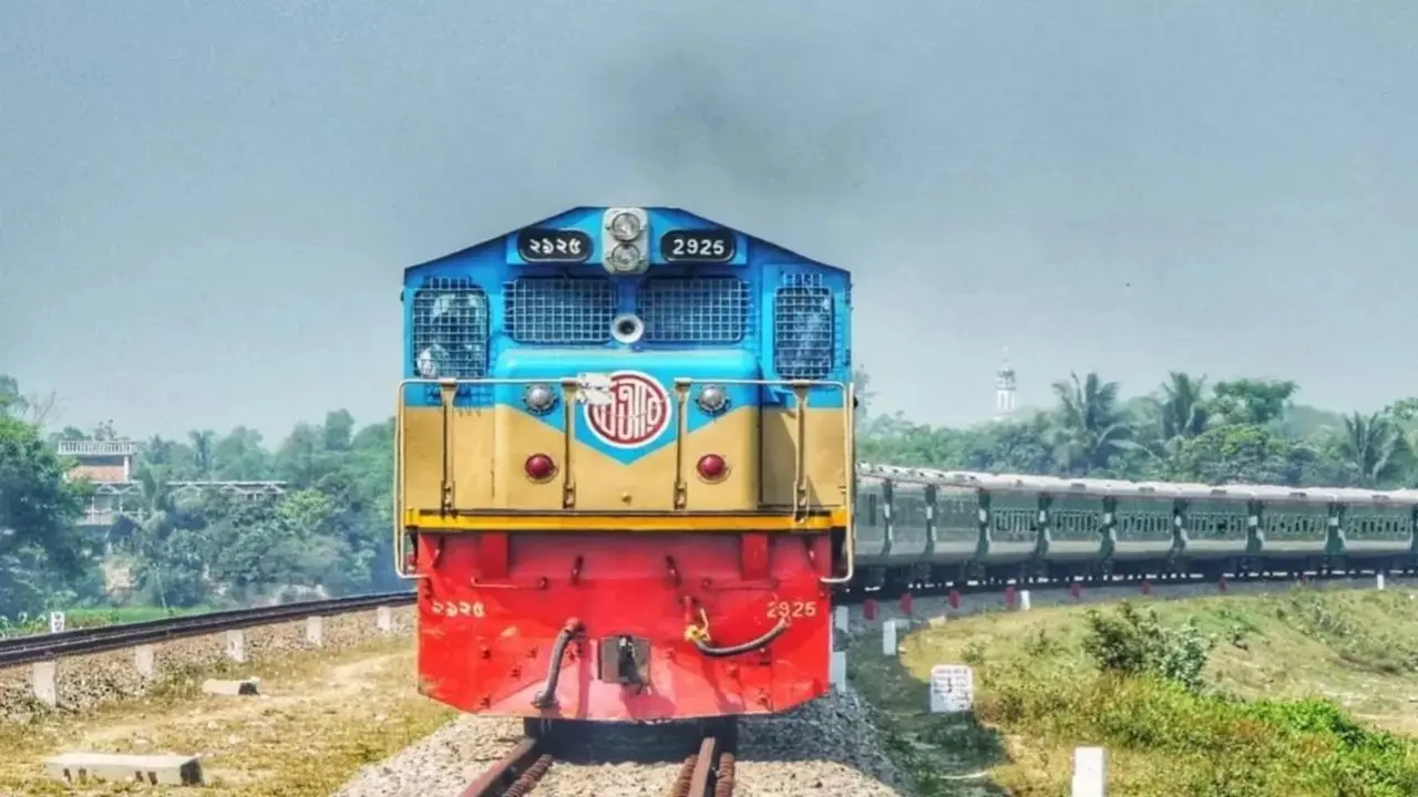 টিকিট ফেরতেই রেলওয়ের প্রায় ১ কোটি টাকার ক্ষতি