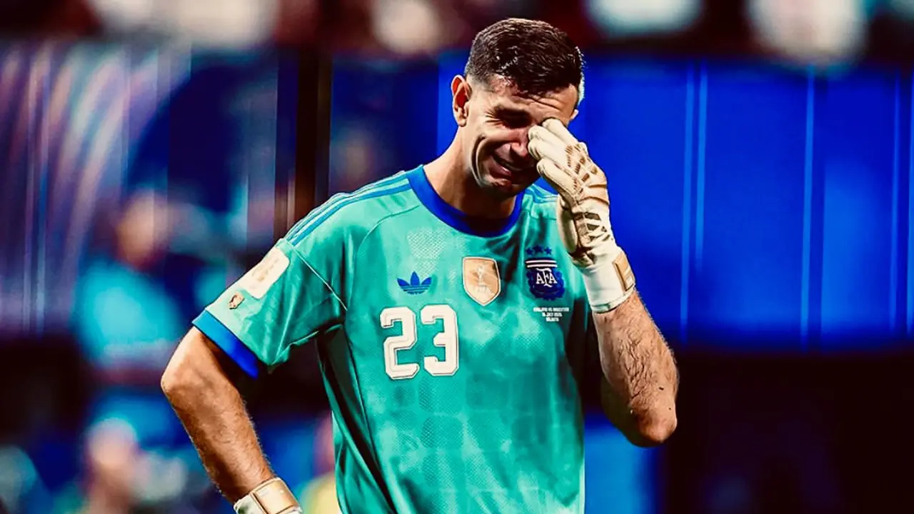 ফাইনাল হারার পর অবসরের ইঙ্গিত এমি মার্টিনেজের!