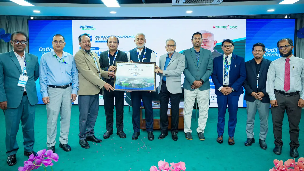 ড্যাফোডিলে অনুষ্ঠিত হলো ‘ইন্ডাস্ট্রি-একাডেমিয়া লেকচার সিরিজ’র ১৭তম সেশন
