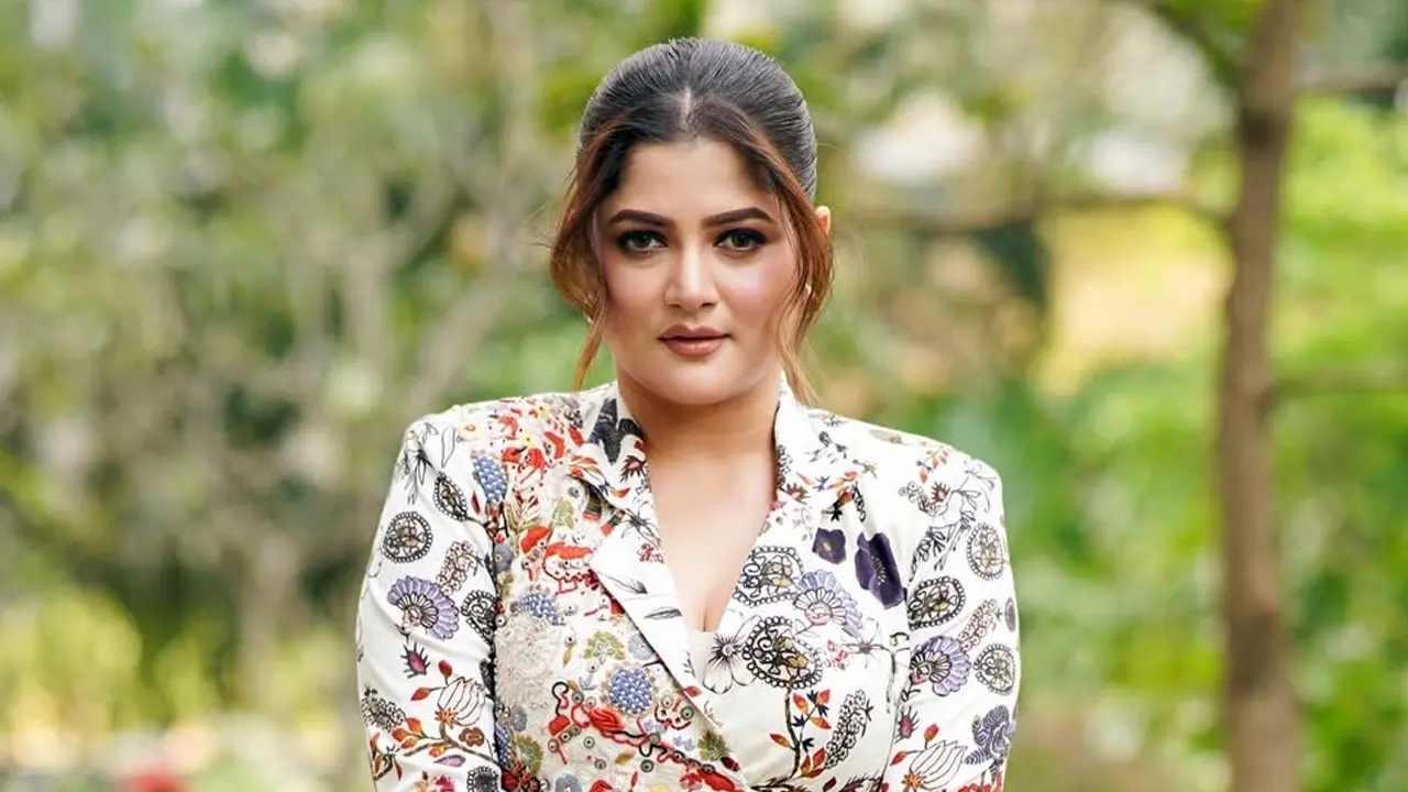 ধর্ষণের অভিযোগে গ্রেপ্তার শ্রাবন্তীর ব্যক্তিগত সহকারী