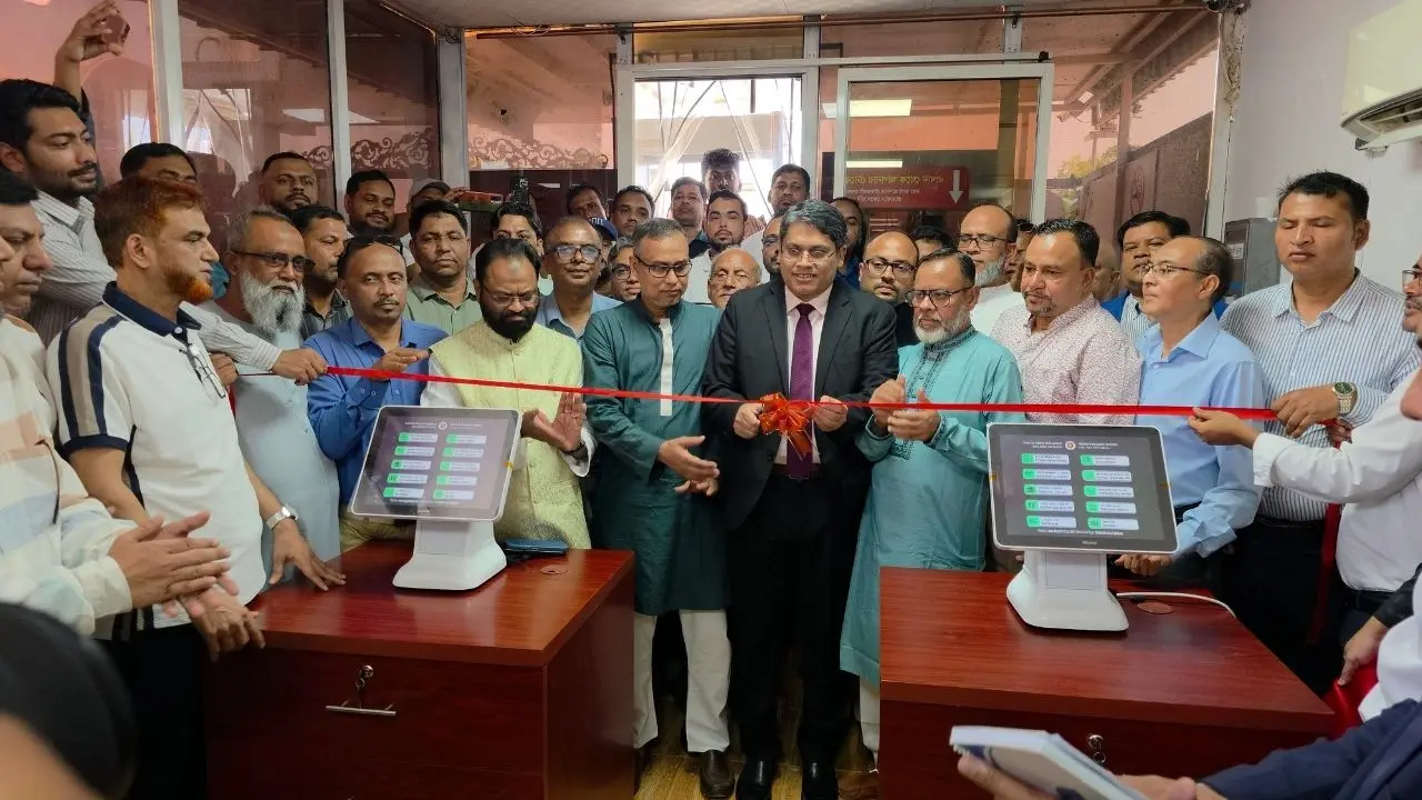 প্রবাসীদের ভোগান্তি কমাতে দুবাইয়ের বাংলাদেশ কনস্যুলেটে টোকেন সেবা চালু