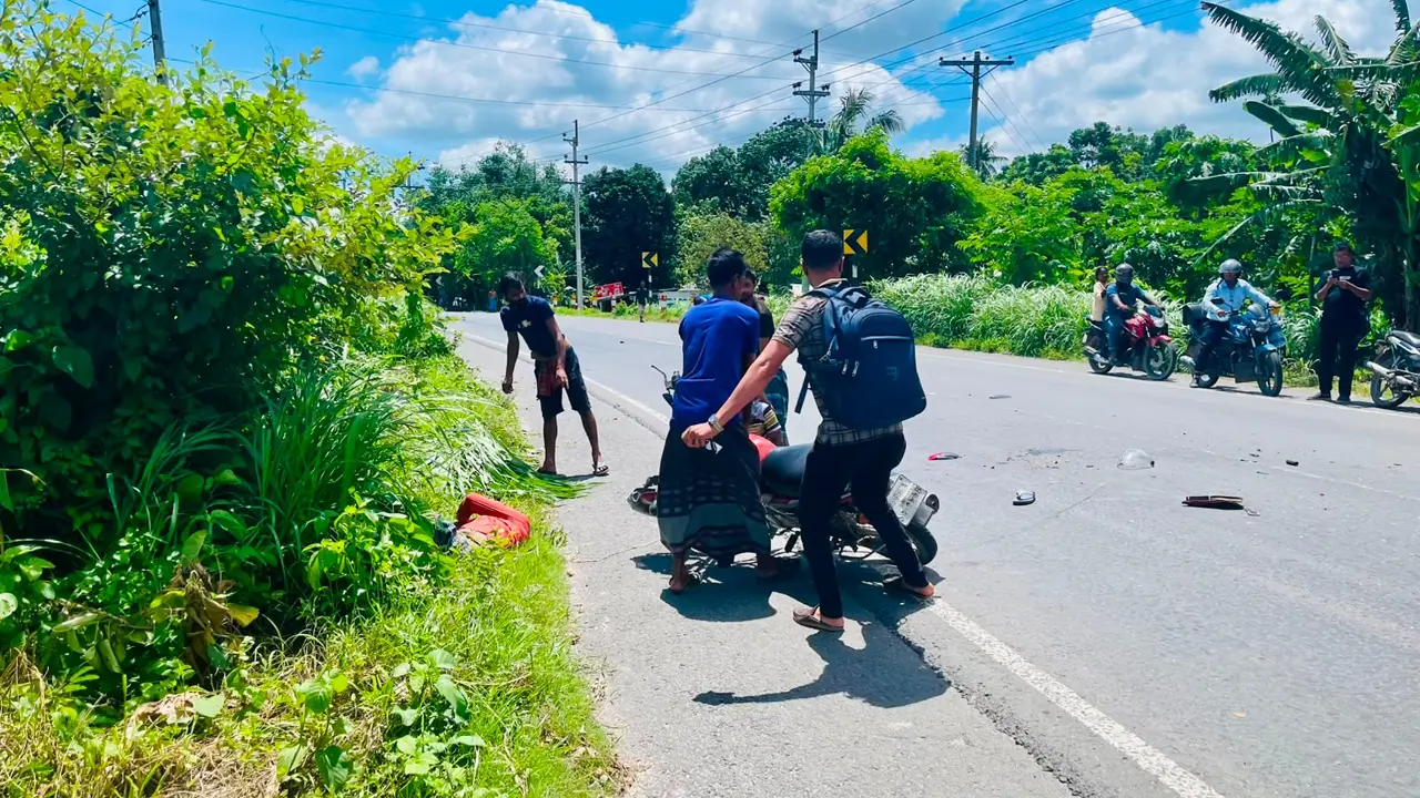 খুলনায় ট্রাকের ধাক্কায় মোটরসাইকেল চালক নিহত