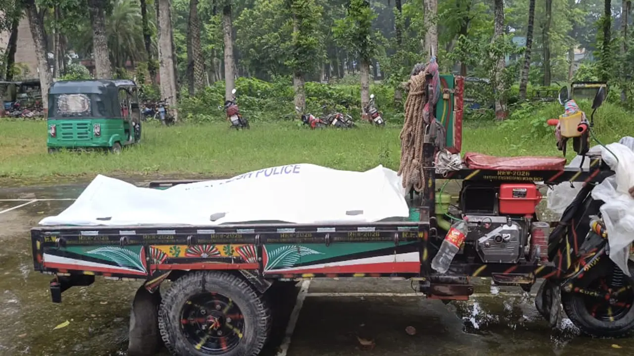 বন্ধুদের সঙ্গে ফরিদপুরে বেড়াতে গিয়ে ব্যাংক কর্মকর্তার মৃত্যু