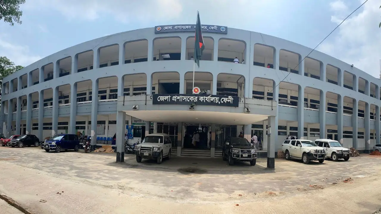ফেনীতে শিক্ষার্থীদের সন্ধ্যার পর বাইরে না থাকার আহ্বান প্রশাসনের