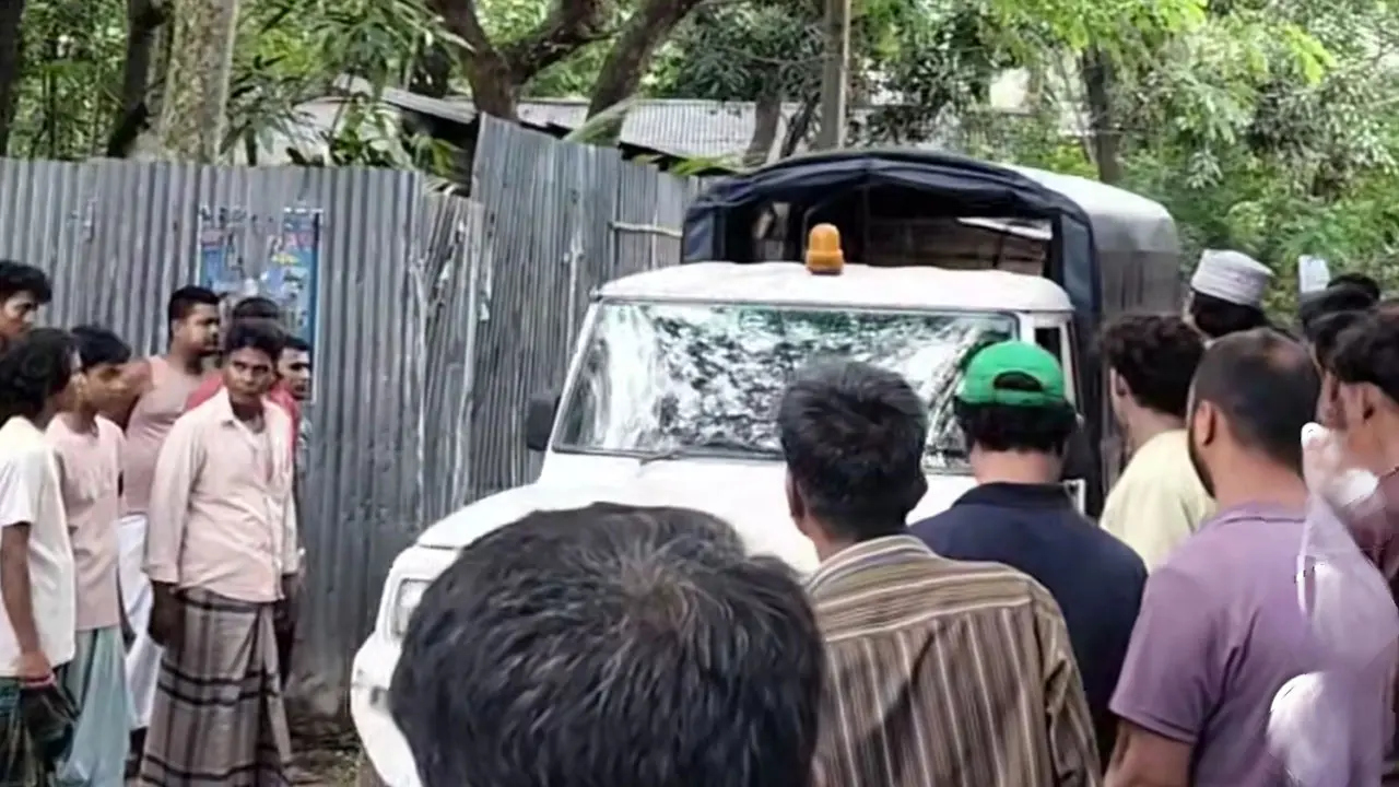 চট্টগ্রামে কনফিডেন্স লবণ কারখানায় আগুন, দগ্ধ ১০ শ্রমিক