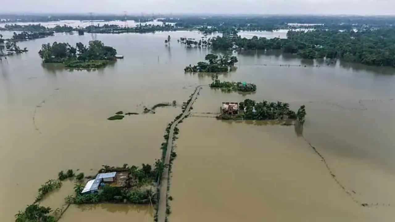 বন্যায় গৃহহীন ৩০০ পরিবারকে ঘর দেবে আস-সুন্নাহ