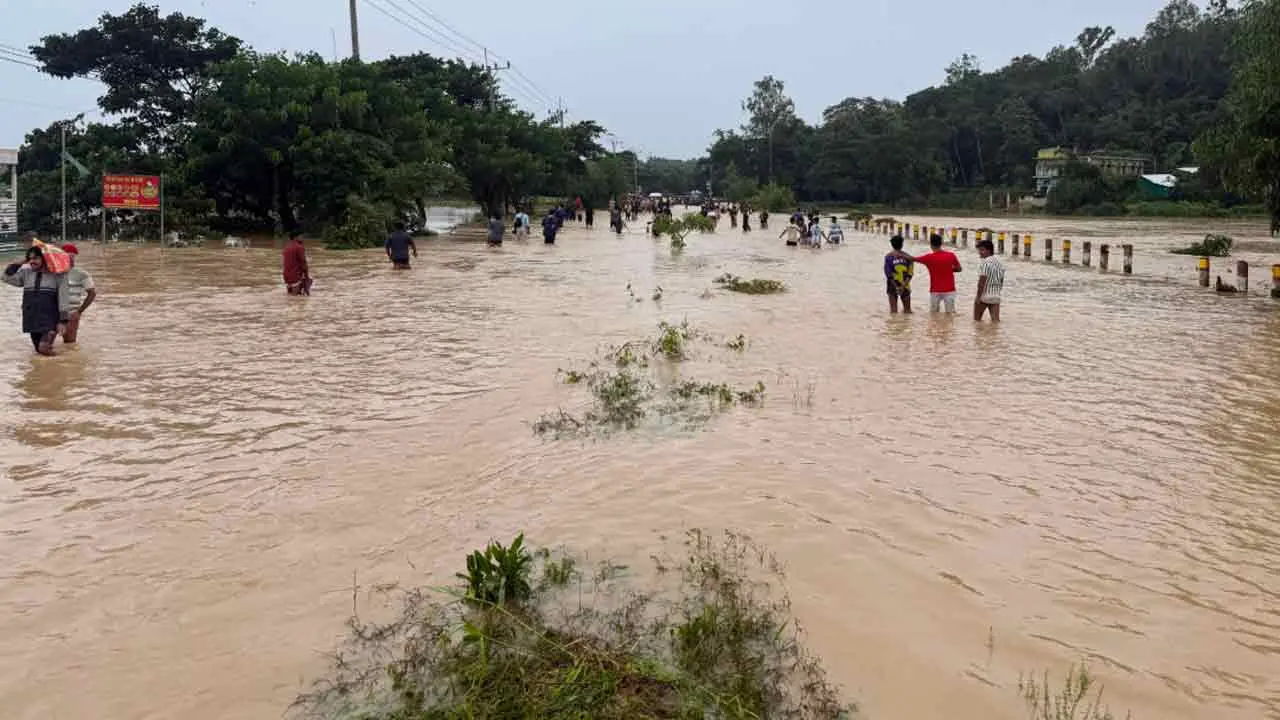 শুধুই কি বৃষ্টি-পাহাড়ি ঢলে ডুবছে দক্ষিণ চট্টগ্রাম?