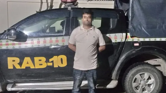 ফরিদপুরে সরকারের উচ্চপদস্থ কর্মকর্তার পরিচয়ে প্রতারণা, গ্রেপ্তার ১
