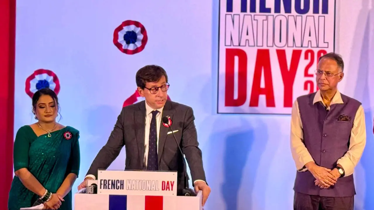 প্রেসিডেন্ট ম্যাক্রোঁ আমাকে পাঠিয়েছেন দ্বিপক্ষীয় সম্পর্ক আরও গভীর করতে