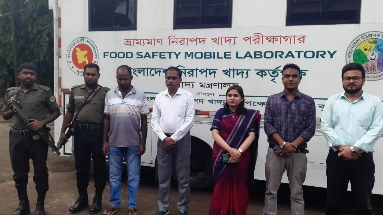 ডিটারজেন্ট-জেলি মিশিয়ে দুধ, পাবনার আকিফ আনাস ডেইরিকে জরিমানা