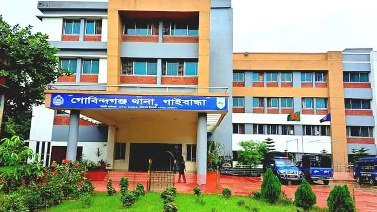 ধর্ষণ চেষ্টা, অভিযুক্তের হাত কামড়ে বাঁচলেন কিশোরী