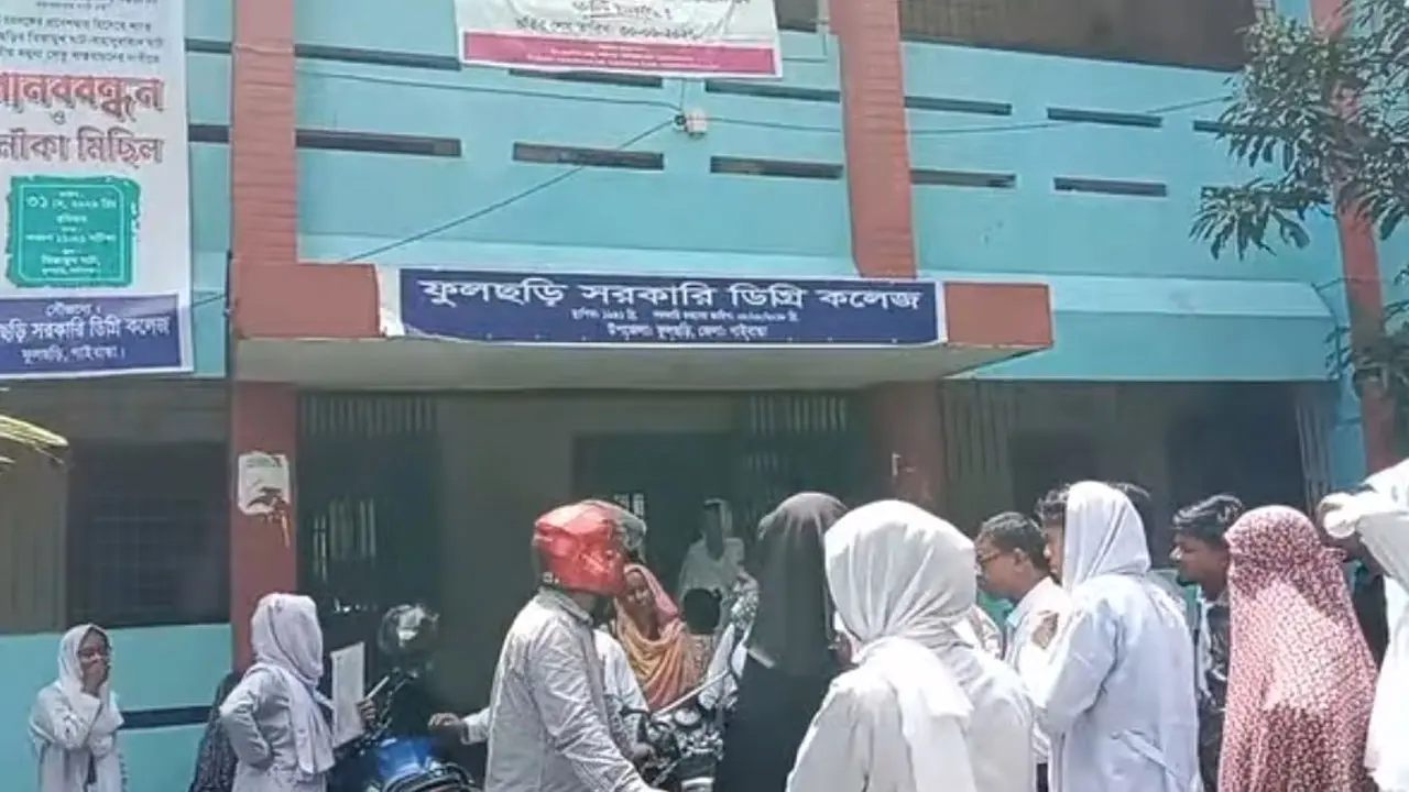 গাইবান্ধায় ২০২৫ সালের প্রশ্নে পরীক্ষা দিলেন এক কেন্দ্রের ২০ পরীক্ষার্থী