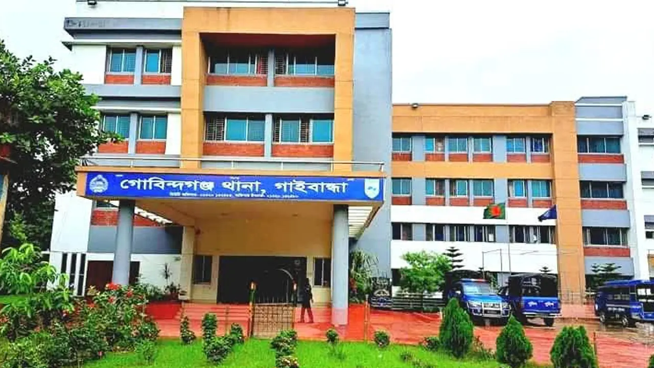 রিকশাচালককে মারধরে বাধা, ঘুষিতে যাত্রীর মৃত্যু
