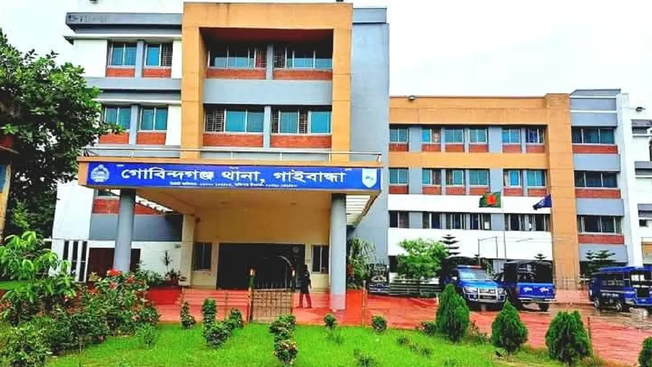 গাইবান্ধায় গাছ কাটতে গিয়ে বিদ্যুৎস্পৃষ্টে ২ জনের মৃত্যু