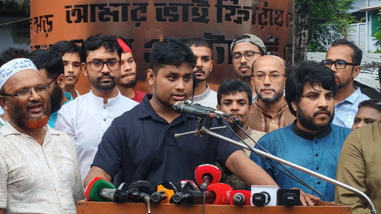 আমাদের ৫ মিনিটের কথার উত্তর দিতে বাঘা বাঘা মন্ত্রীর ৪৫ মিনিট চলে যায়