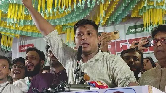 রাজনীতিটাকে দুর্বৃত্তের হাত থেকে মুক্ত করতে হবে : হাসনাত আবদুল্লাহ