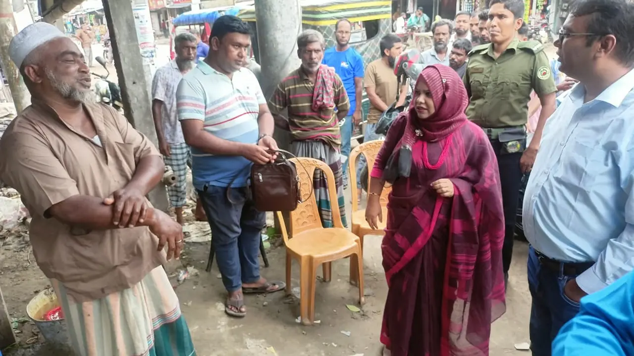 গরুর পঁচা মাংস বিক্রির দায়ে ব্যবসায়ীকে জরিমানা