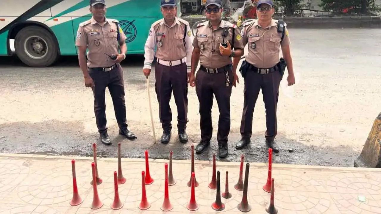 বিকট শব্দের হর্ন ব্যবহারে নিষেধাজ্ঞা, আইন প্রয়োগের হুঁশিয়ারি বিআরটিএর